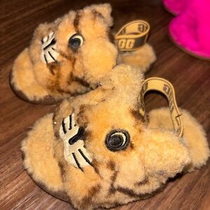 UGG tiger slippers